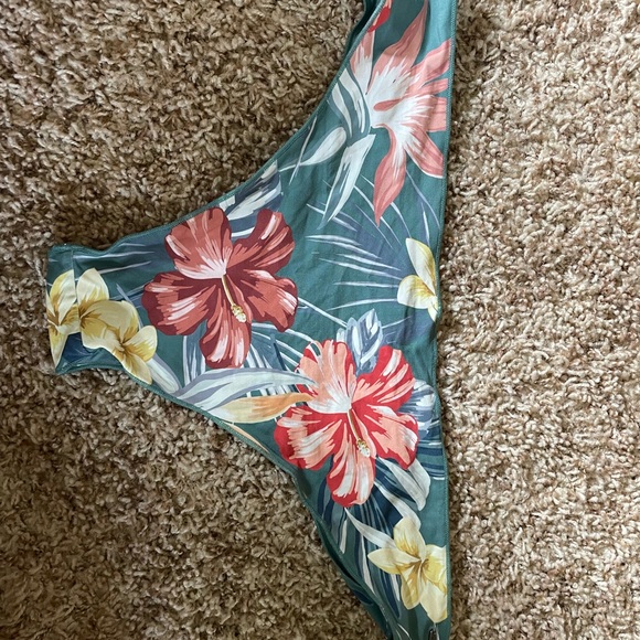 Rip Curl Tropical Floral Bikini - Green and Red Reversible - Picture 7 of 10